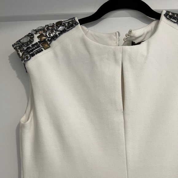 Adrienne Vittadini white dress with embellished shoulders - Picture 2 of 12